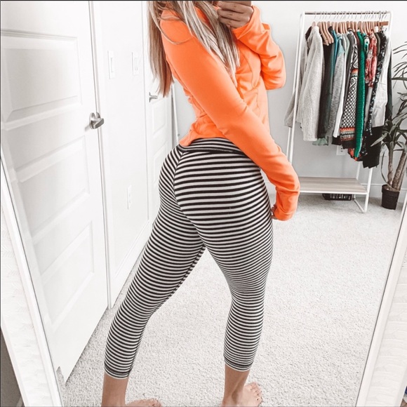 lululemon athletica Pants - Lululemon Organic Cotton Under Crops